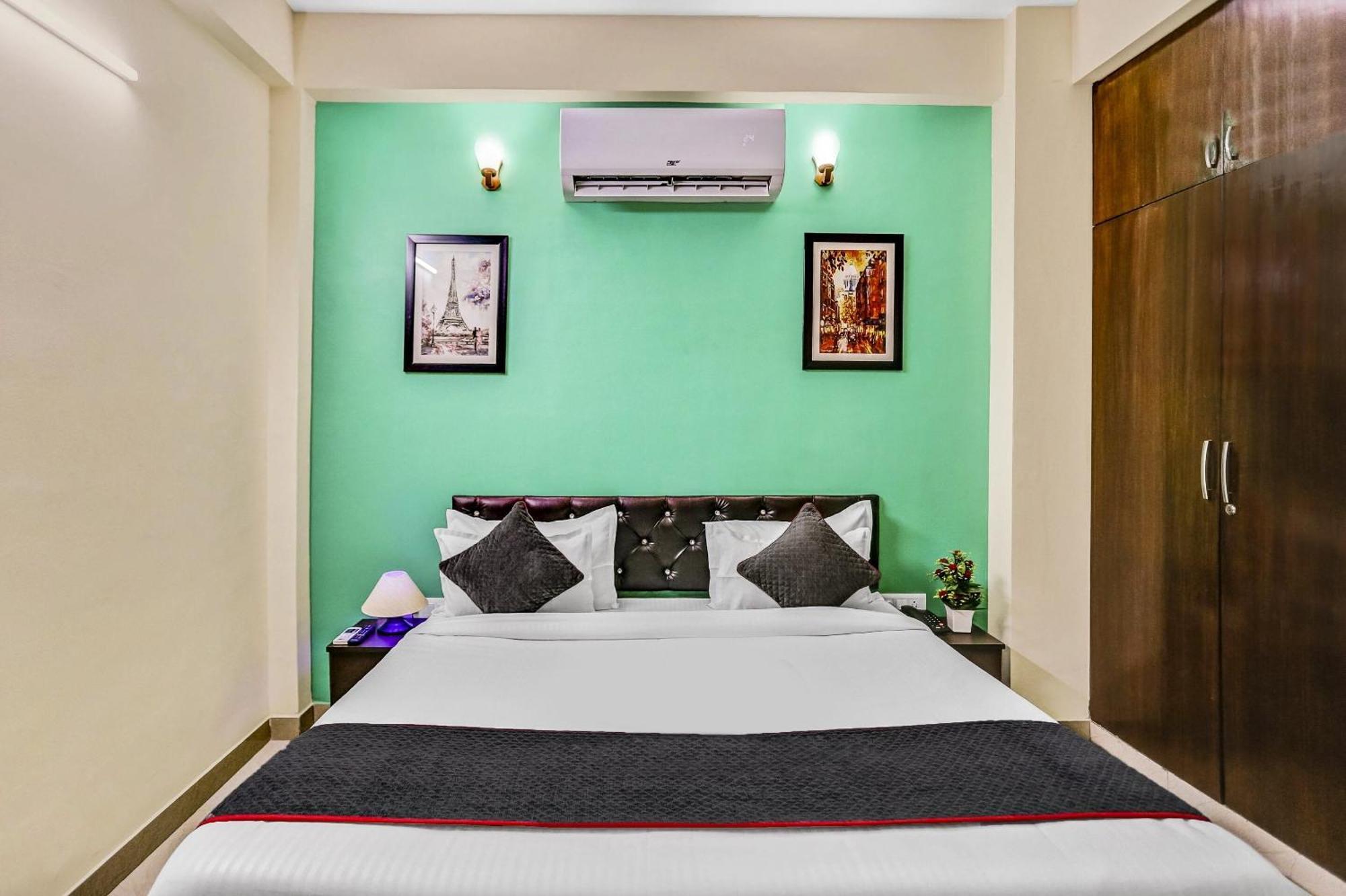 Townhouse Rumaisa Indirapuram Exterior photo