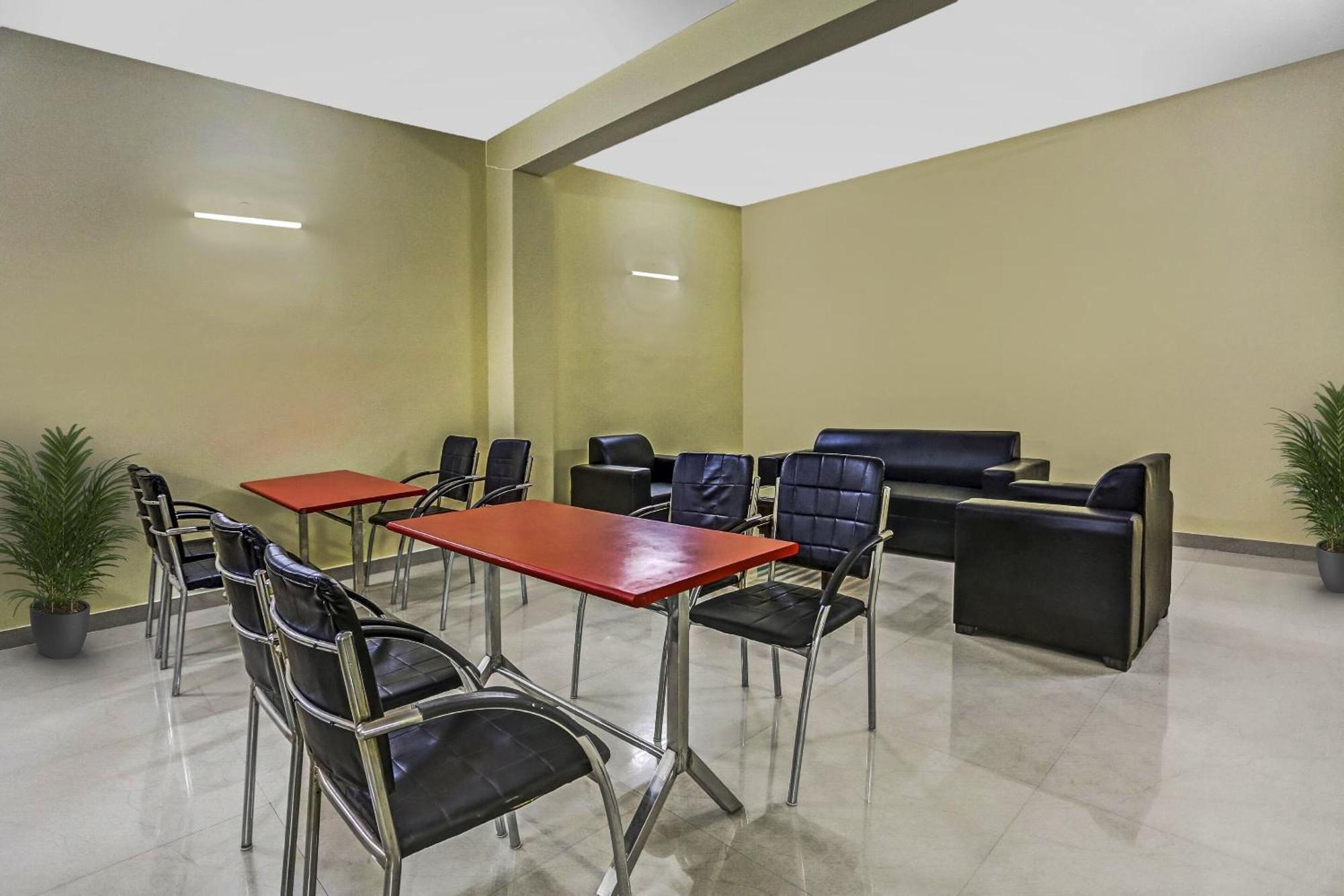 Townhouse Rumaisa Indirapuram Exterior photo